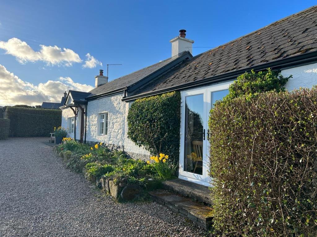Tornaroan Cottage Ballycastle Exterior photo